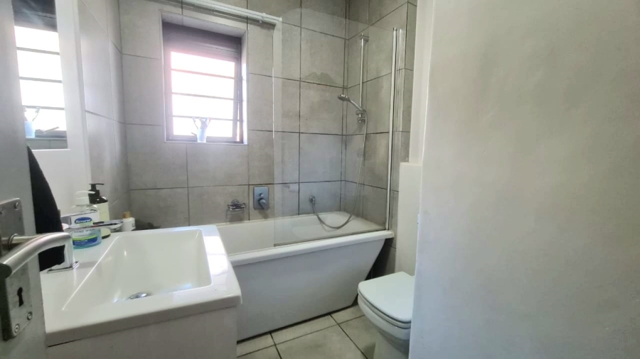 2 Bedroom Property for Sale in Belhar Western Cape